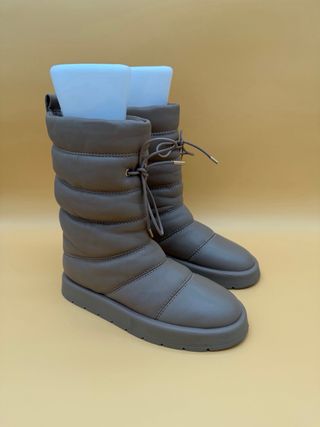 Botas massimo dutti acolchadas tipo nieve beige