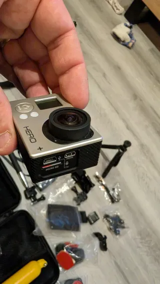 Go Pro Hero 3 con todos los accesorios
