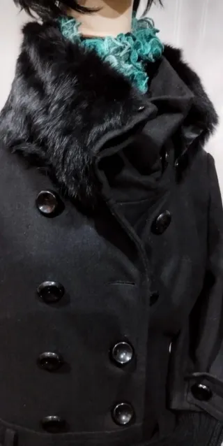 Cappotto nero con collo pelliccia taglia M