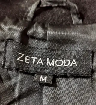 Cappotto nero con collo pelliccia taglia M