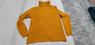 Jersey lana cuello alto amarillo mostaza