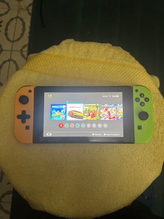 Nintendo Switch Verde e Arancione