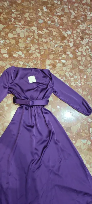 Vestido morado elegante manga larga nuevo