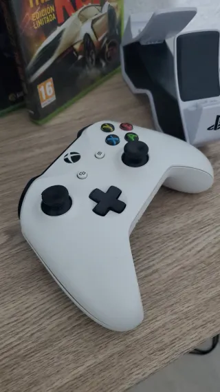 Controller Xbox One Bianco e Nero