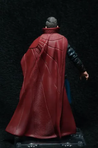 Doctor Strange Marvel Legends Figura