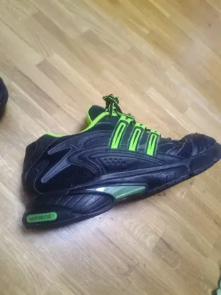 Zapatillas Adidas Negras y Verdes ORIGINALES