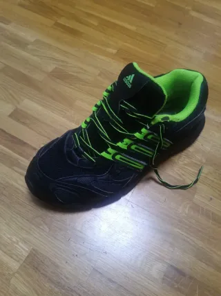 Zapatillas Adidas Negras y Verdes ORIGINALES