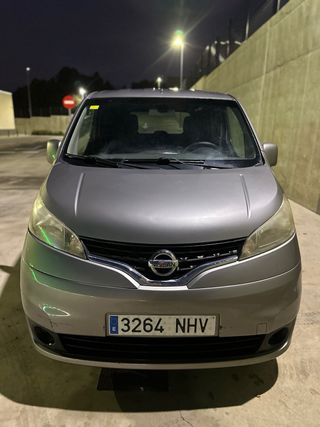 Nissan NV200 2012