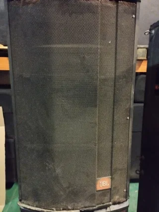 Altavoces JBL M350 a reparar