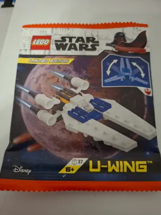 Lego Star Wars U-Wing y sobre Battle Bouncers