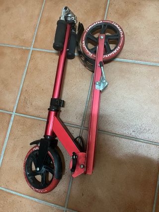 Pattini infantili rossi