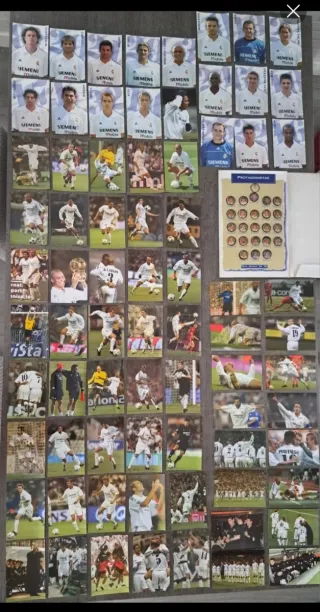 Lote Real Madrid Cromos y Pines