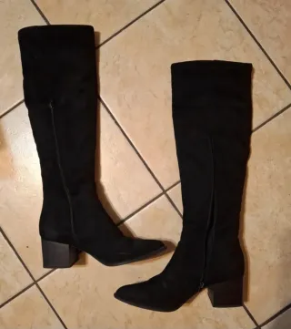 Stivali al ginocchio con borchie