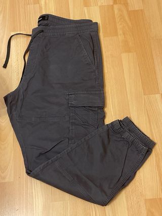 Pantalón PULL&BEAR gris goma cintura y tobillo