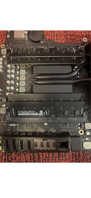 Placa Lógica iMac Pro 27 A1862 Xeon W-2 3,2 GHZ