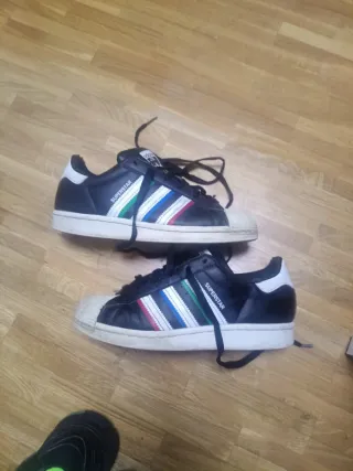 Adidas Superstartalla 38 Nike cortez talla 36,5