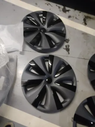 Tapacubos Tesla (Set de 4)