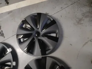 Tapacubos Tesla (Set de 4)