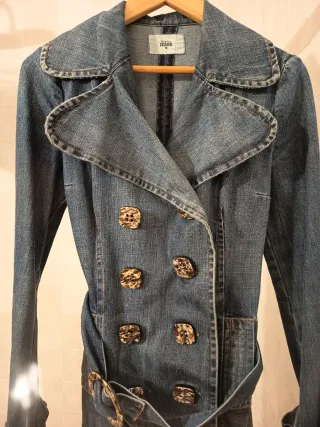 Gabardina vaquera azul