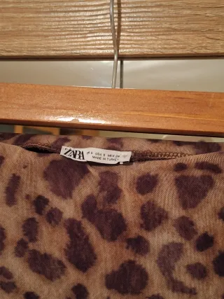 Falda midi Zara leopardo