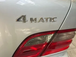 Mercedes-Benz E320 2001