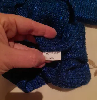 Jersey azul con lentejuelas