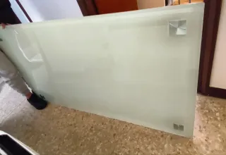 Mesa de cristal moderna