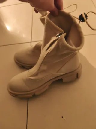 Botas beige cremallera mujer