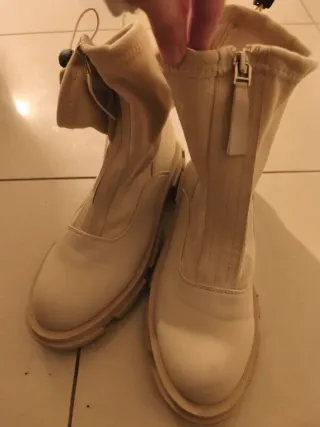 Botas beige cremallera mujer