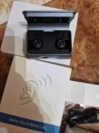 Audífonos Recargables Plata y Verde