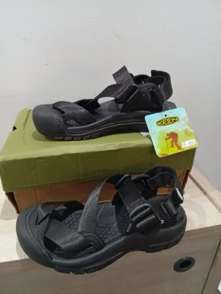 Sandalias KEEN ZERRAPORT II W Negras