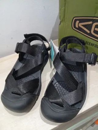 Sandalias KEEN ZERRAPORT II W Negras