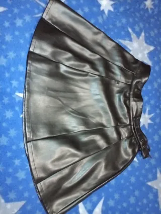 Falda polipiel negra Kiabi