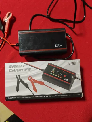 Caricabatterie Smart EAFC 200W - 12V 15A