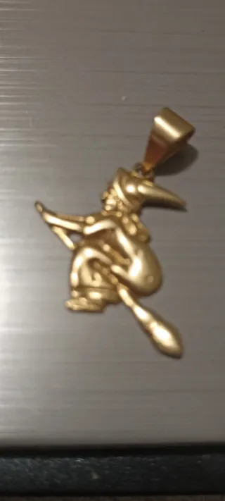 Colgante Bruja Oro 18K