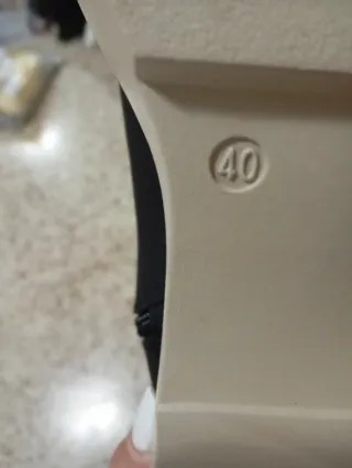 Stivali da donna neri e beige