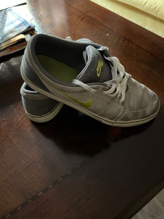 scarpe nike utilizzate solo una stagione