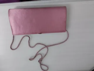 Bolso de fiesta rosa con pedrería