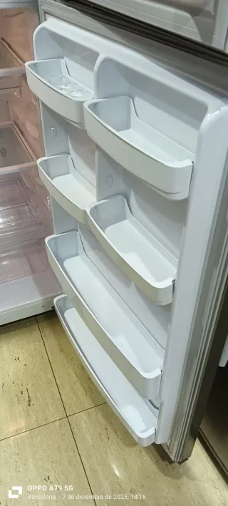 Nevera Combi Gris DAEWOO 170 x 70 x 64 cm