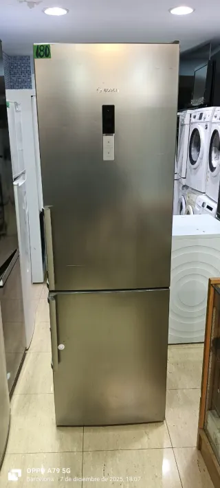 NEVERA COMBI BOSCH NO FROST ENERGÍA A+