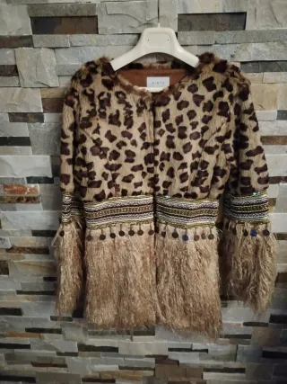Abrigo SINTY estampado leopardo
