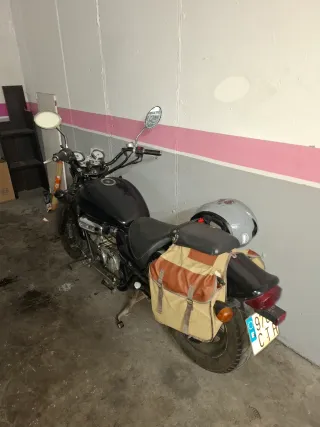 Moto custom Hyosung Águila 125cc 2004