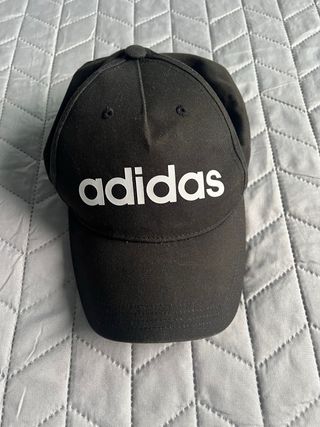 Gorra Adidas Negra