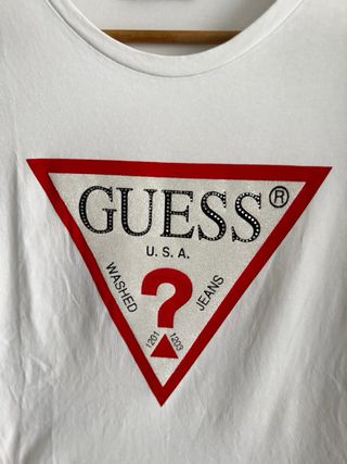 Camiseta Guess Blanca Logo Triangular Talla L