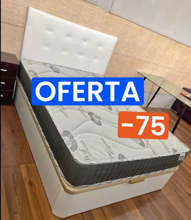 Canapés: liquidazione di mobili