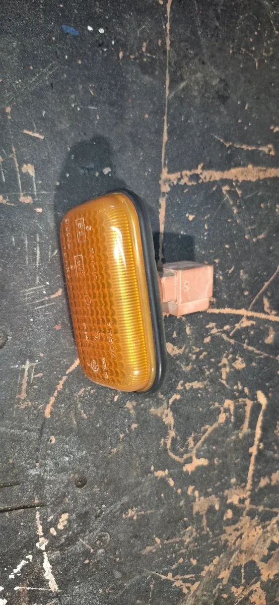Intermitente aleta Nissan Terrano 2