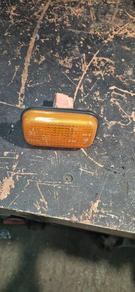 Intermitente aleta Nissan Terrano 2