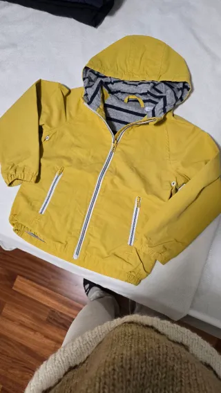 Giubbotto a vento bambino giallo