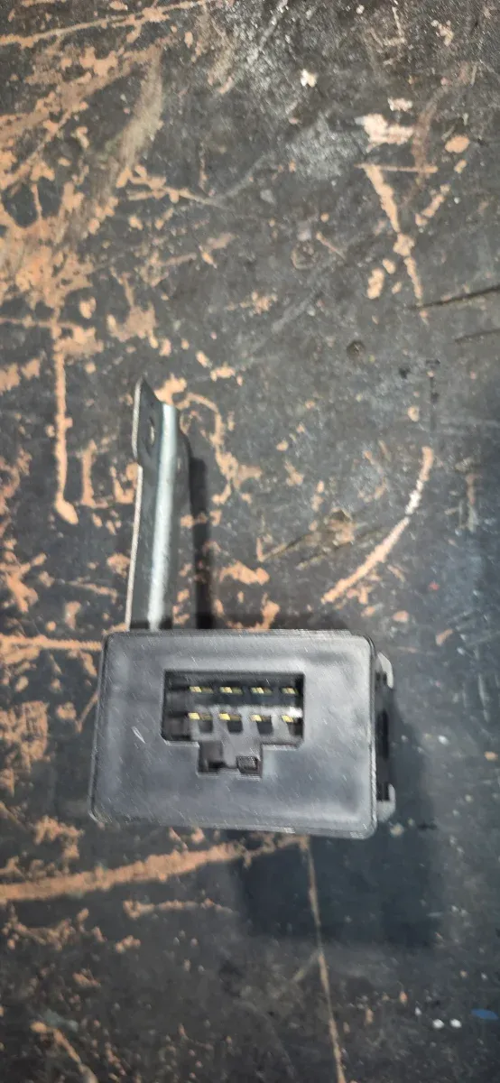 Relé Elevalunas Eléctricos Nissan Terrano 2