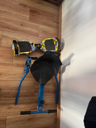 Hoverboard con asiento y ruedas